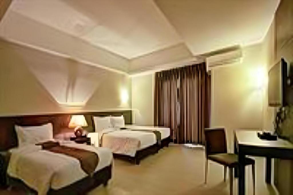 Sequoia Hotel Кесон Сити Екстериор снимка
