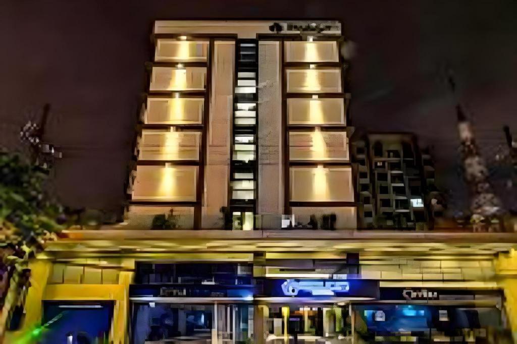 Sequoia Hotel Кесон Сити Екстериор снимка