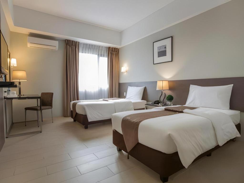 Sequoia Hotel Кесон Сити Екстериор снимка