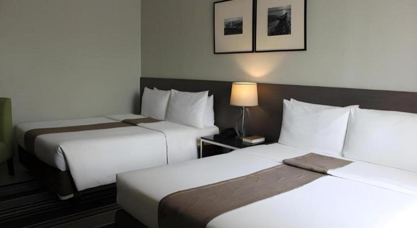 Sequoia Hotel Кесон Сити Екстериор снимка