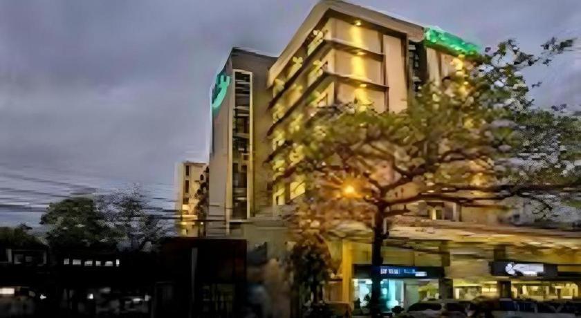 Sequoia Hotel Кесон Сити Екстериор снимка